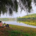 云南玉溪汇海佳苑 景观园林 小区旁的蓝湖