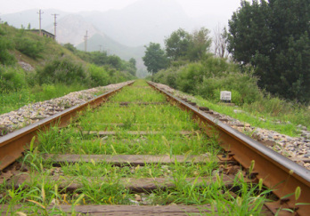 斜河涧火车站图片