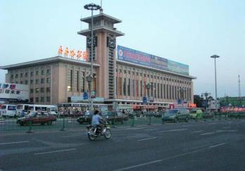 齐齐哈尔火车站图片