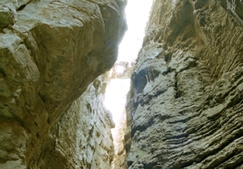 熊耳山双龙大裂谷图片